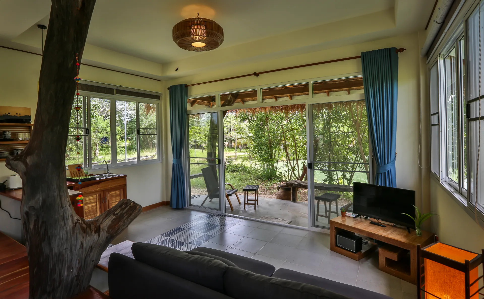 Baan Nam Lom interior